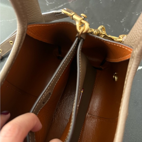 COACH LANA BAG 23 BRASS DARK STONE - Picture 7 of 9